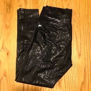 😍Fabletics black leggings